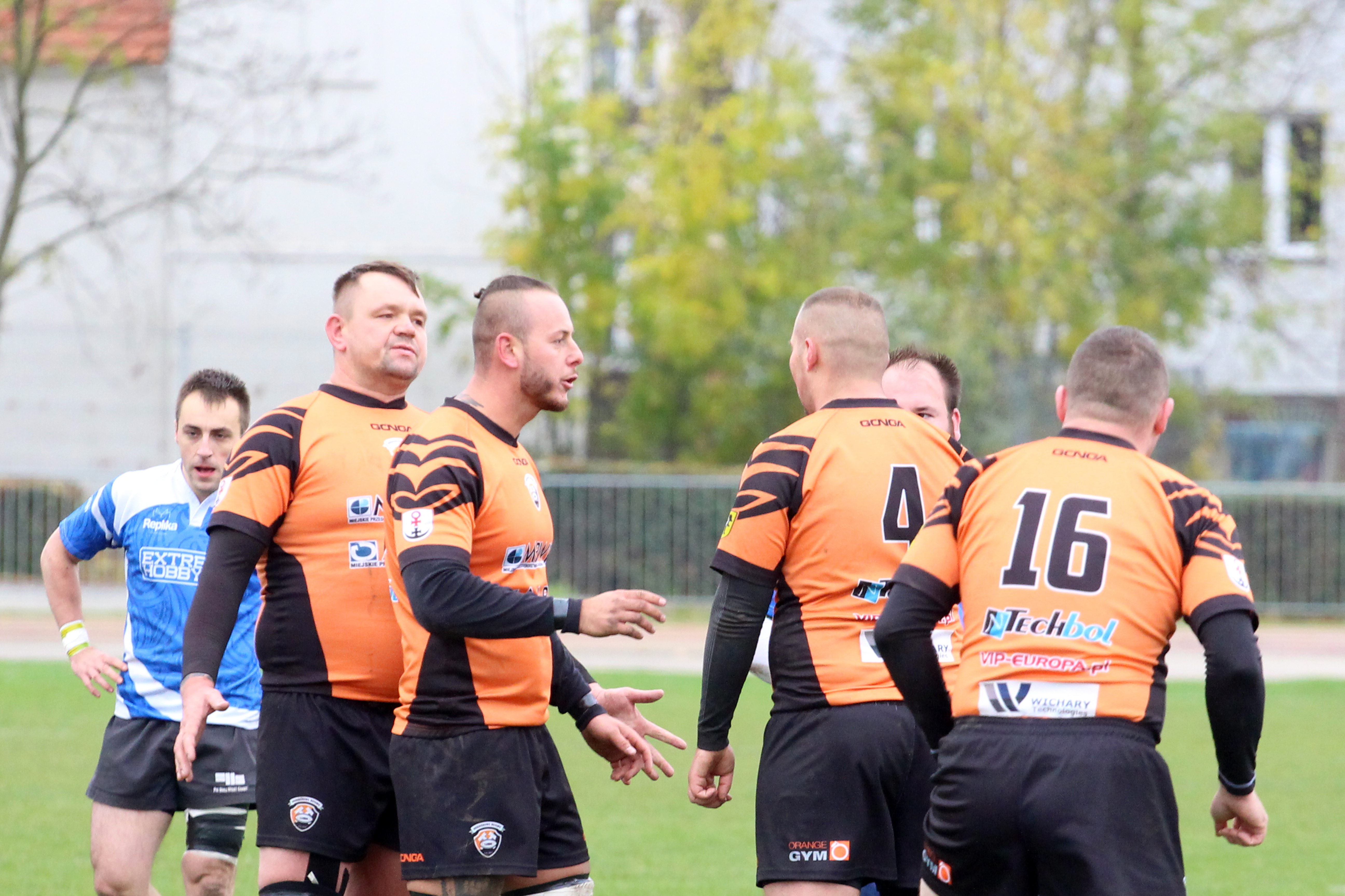 Pierwsze konfrontacje rugbystów