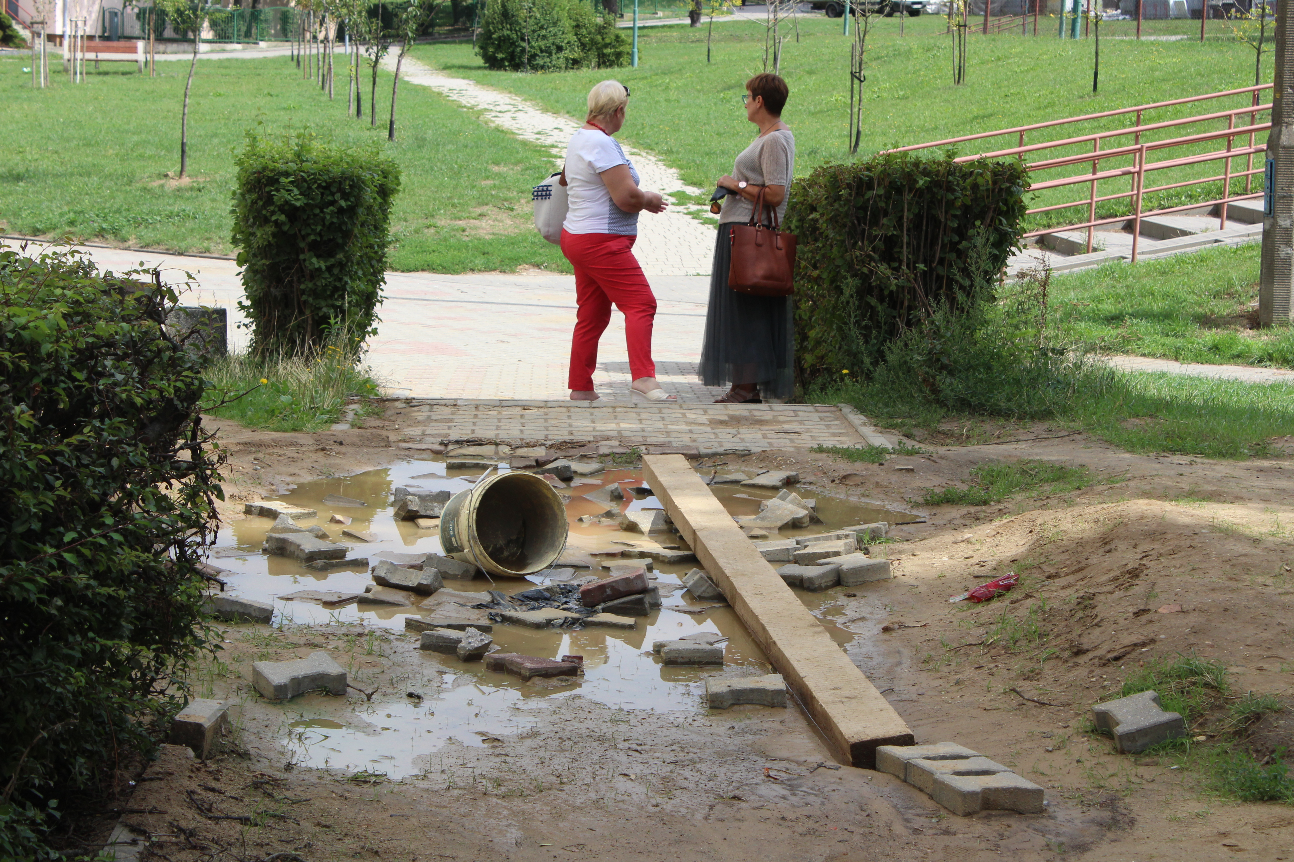 Dziura w pracach na Jastrzębiej