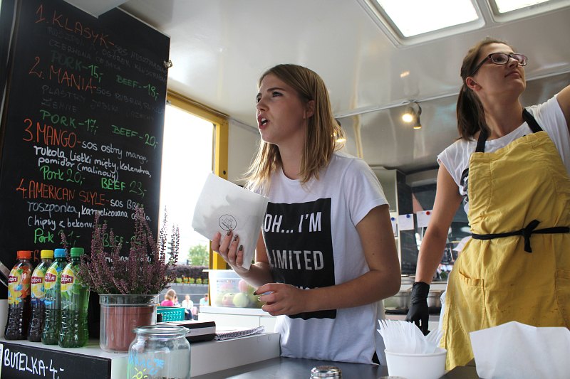 Food trucki, czyli kuchnie na kołach karmią lubinian