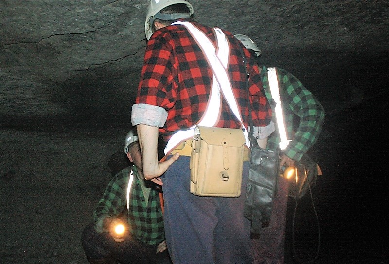 Zarażony górnik pracował pod ziemią