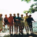 Lozanna, rok 1991 przed meczem Puchar Intertoto. Od lewej stoją Jędrzej Kędziora, Zbyszek Szewczyk, Stefan Machaj, Mariusz Olbiński, Krzysiu Koszarski, Grzesiu Pyc, Darek Lewandowski i Darek