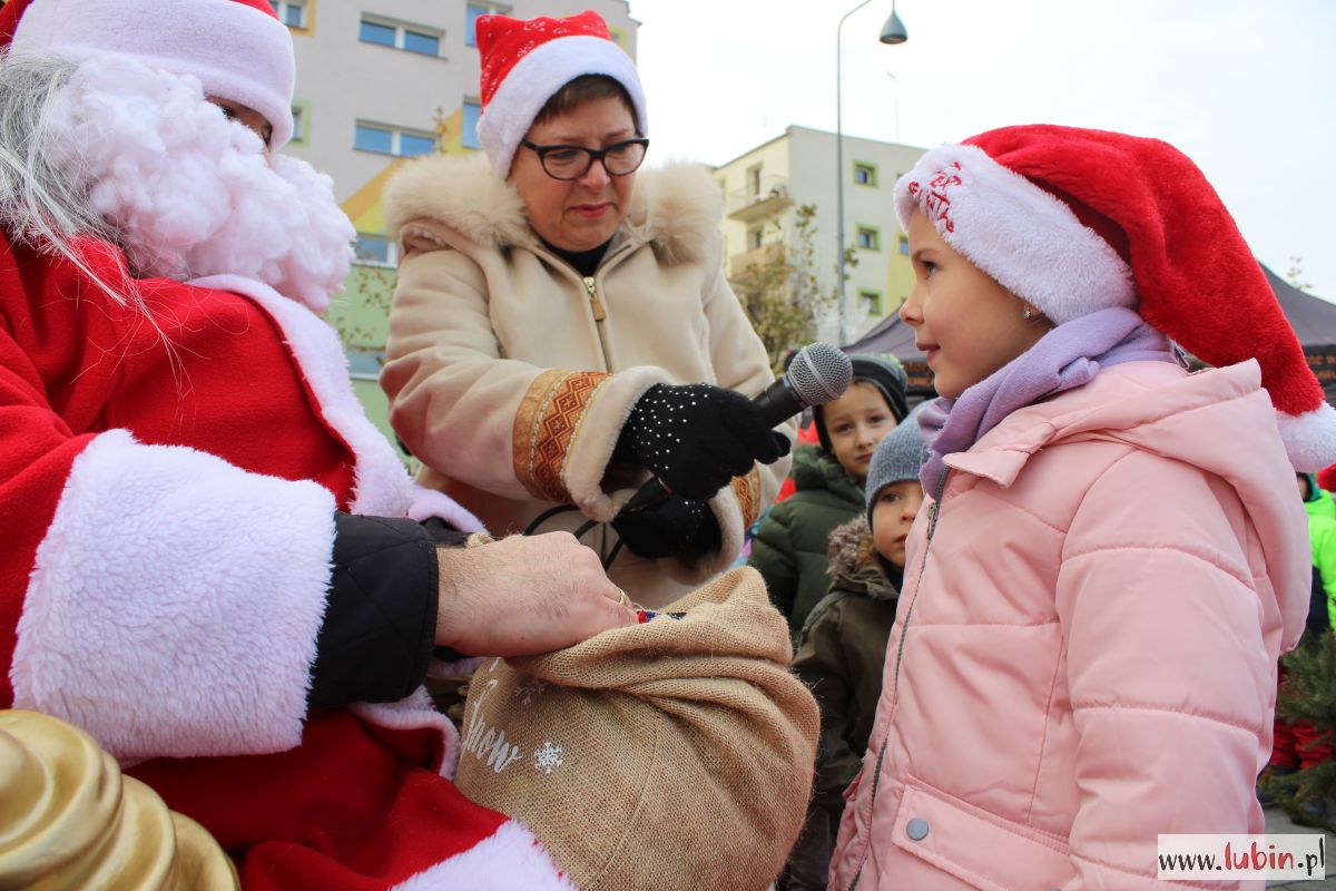 Mikołaj na lubińskim rynku