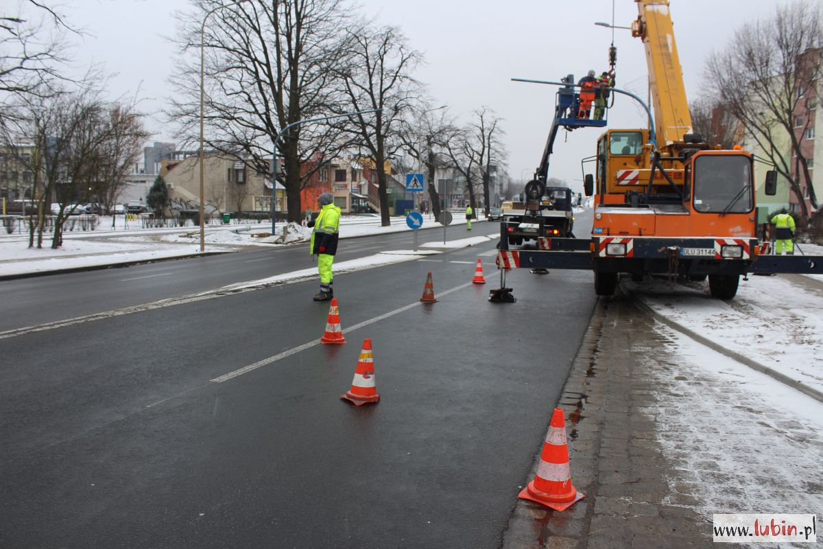 Stawiają nowe sygnalizacje na skrzyżowaniach