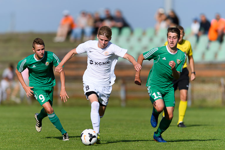 Do Głogowa po awans do CLJ U-17!