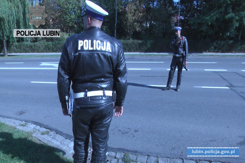 Więcej policjantów na drogach