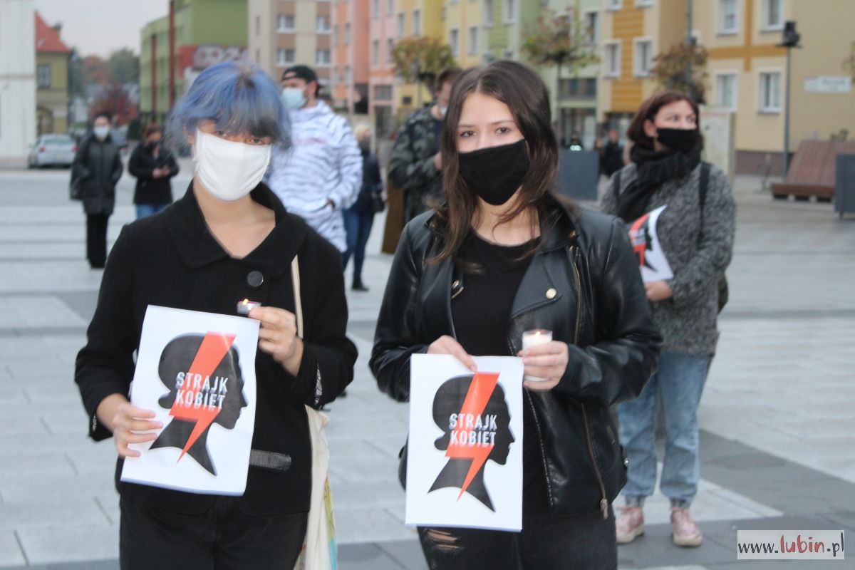 „To koniec legalnej aborcji” – kobiety protestowały w rynku