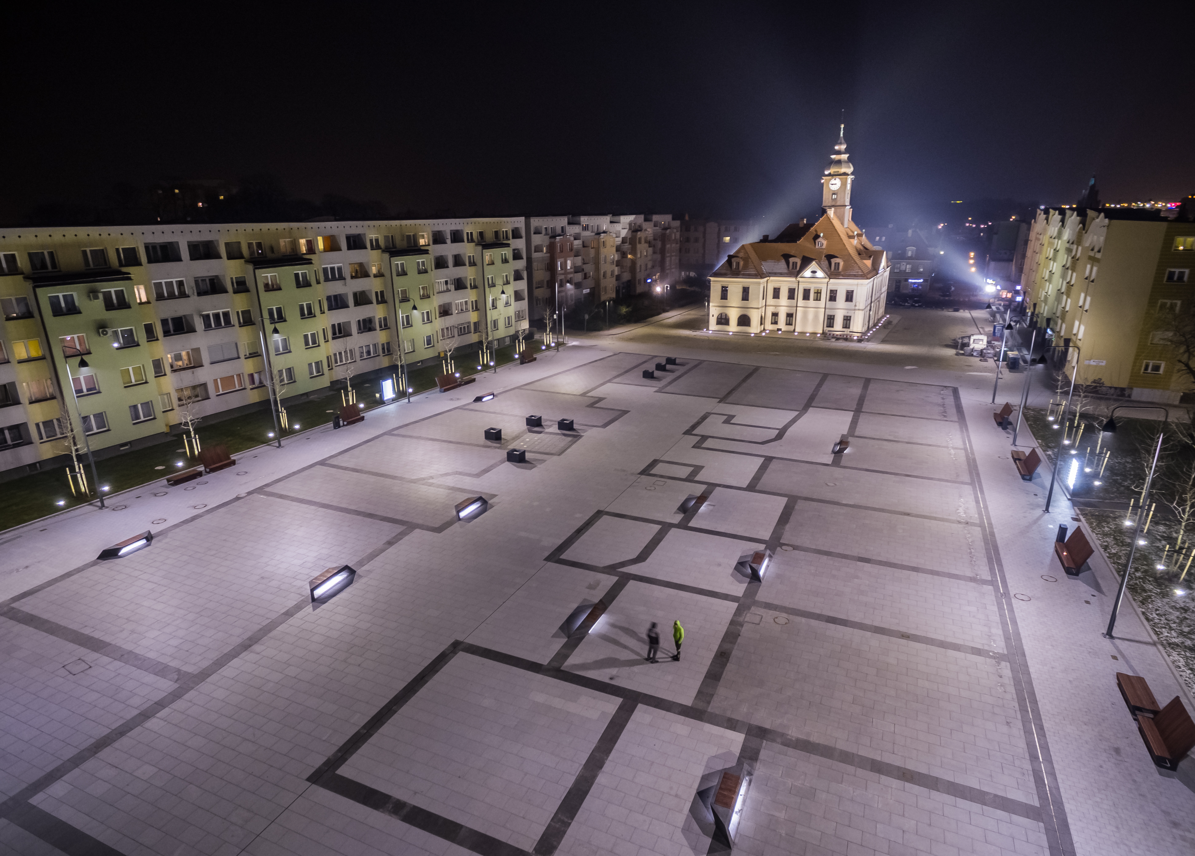 Rynek ożyje. Na początek jarmark, food trucki i polonez