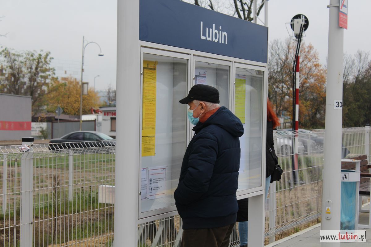 Bo peron jest za krótki…