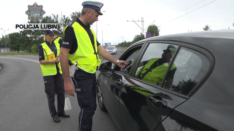 Sprawdzali trzeźwość kierowców i rozdawali alkotesty