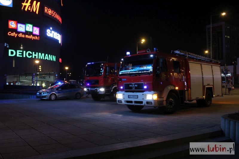 Bombiarz z galerii w rękach policji