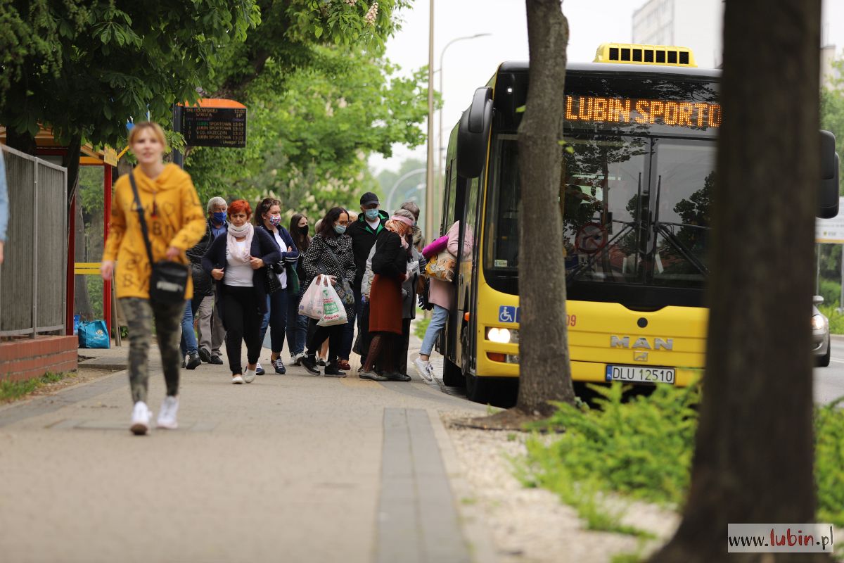 Autobusy będą jeździły częściej