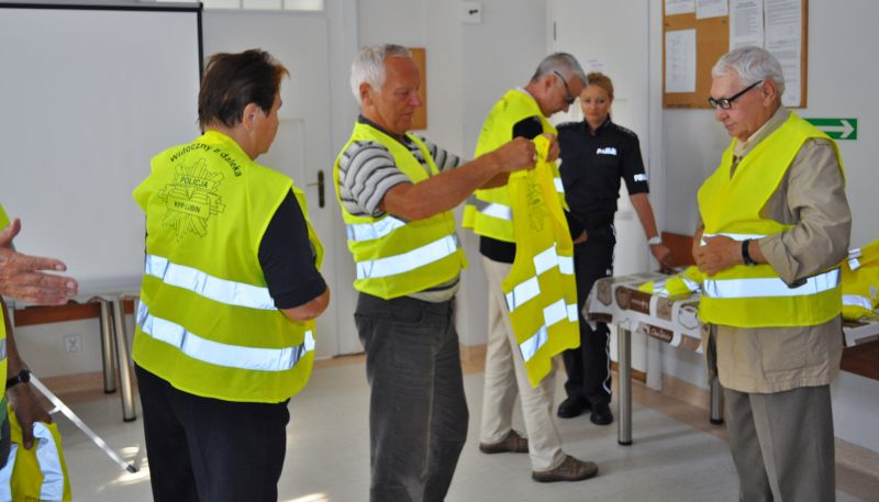 Kamizelki odblaskowe dla seniorów