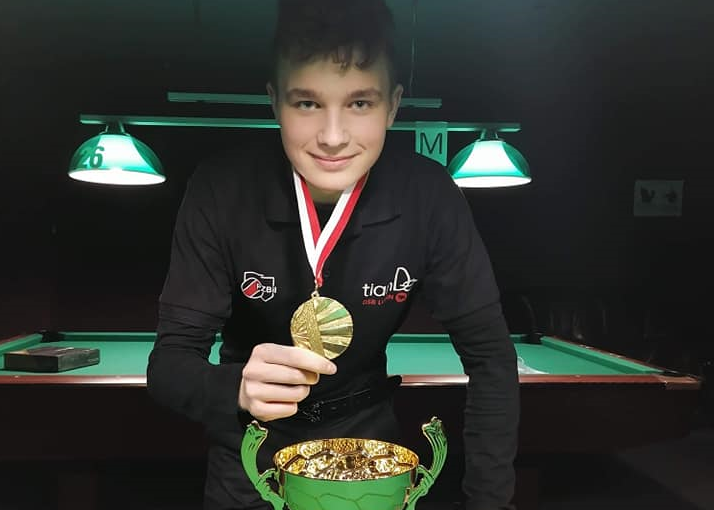 Wiktor Fortuński Mistrzem Polski Juniorów w Pool Bilard 9 bil