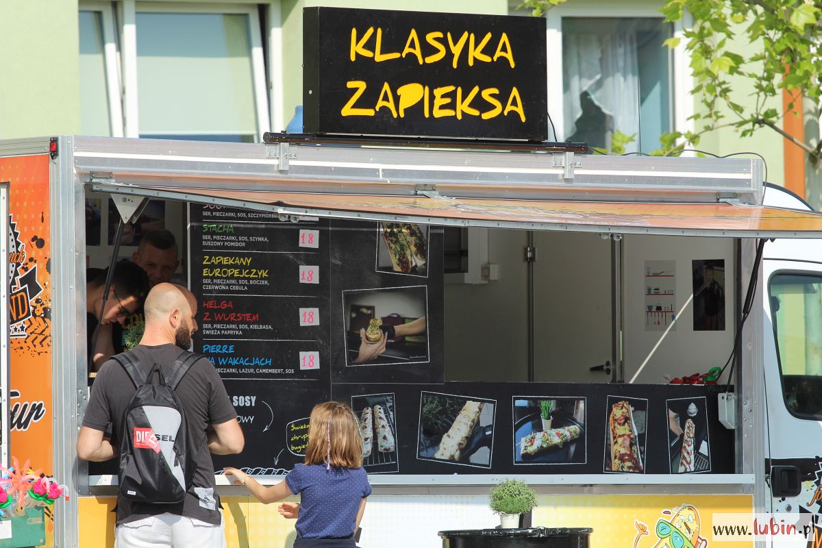 Kuchnie na kołach karmią lubinian – rozpoczął się Food Truck Show