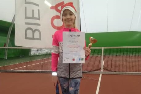 Zawodniczka Top Tenis na pudle