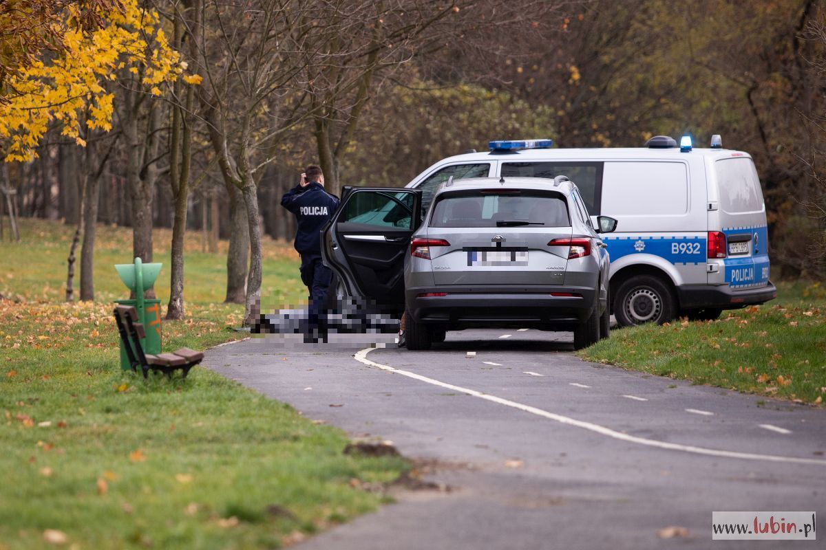 Ciało mężczyzny znalezione w parku