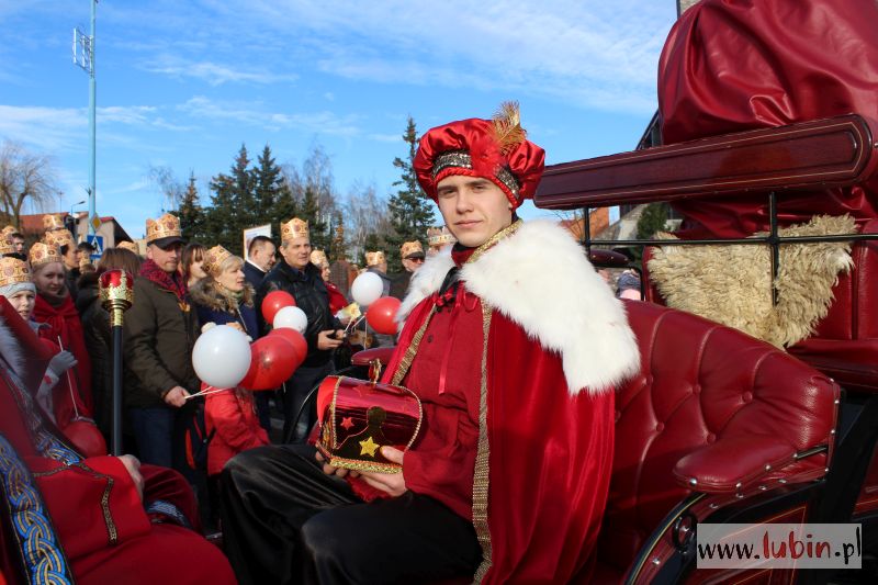 Tłumy na lubińskim Orszaku Trzech Króli