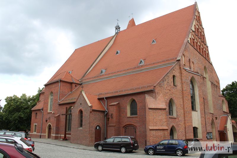 Dodatkowe pieniądze na kościelne polichromie