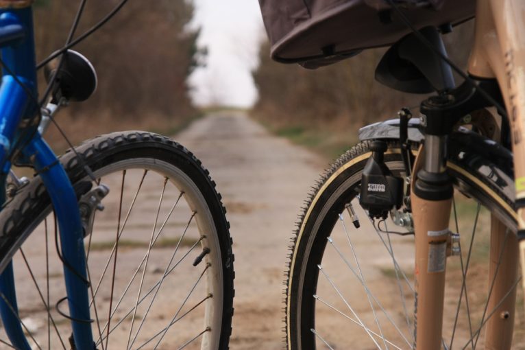 W trosce o pieszych i rowerzystów