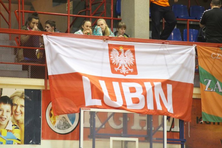 Lubinianie wspierali kadrę