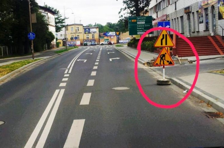 Mieszkaniec pyta, urzędnik odpowiada