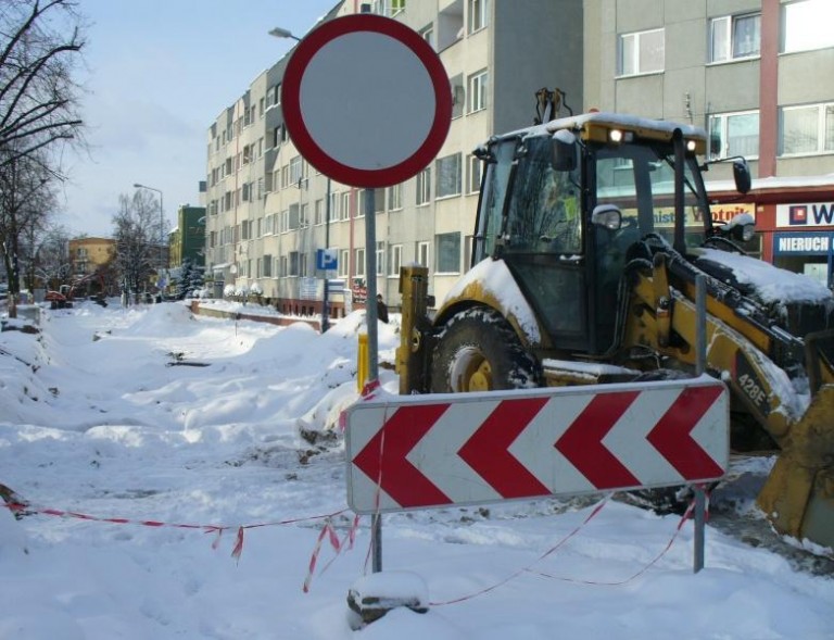 Nie straszny im śnieg. Roboty trwają