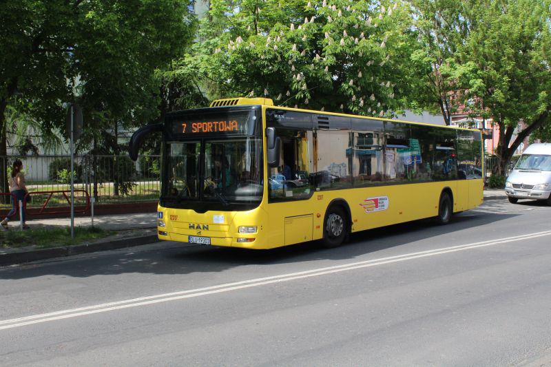 Autobusowa batalia trwa