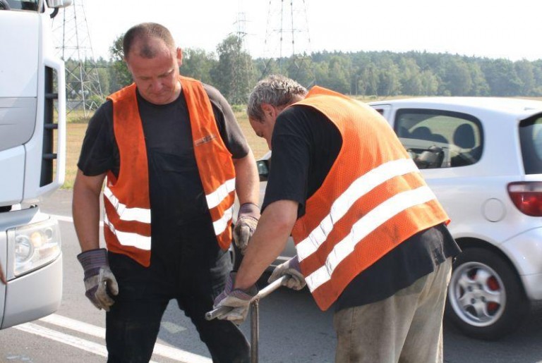 Kolejny raz naprawiają przejazd