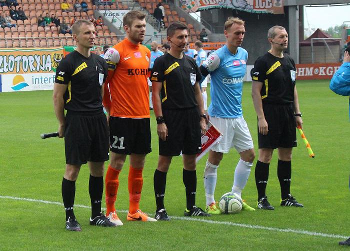 Ekstraklasa się oddala…