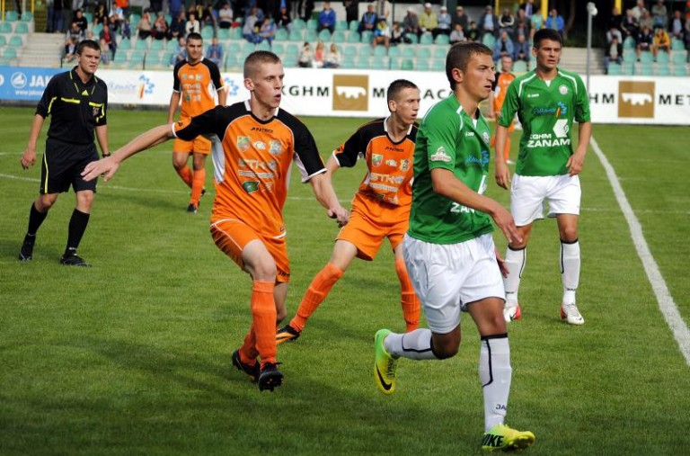 Drzazga strzela, KS wygrywa