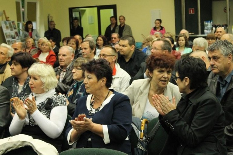 Rząd, jak wariaci w psychiatryku