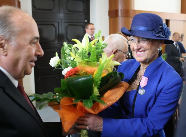 Razem ponad 18 tysięcy dni