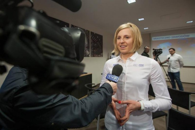 Zamieniła łyżwy na rower