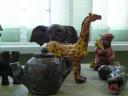 Wystawa ceramicznych zwierząt