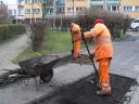 Tu remont, tam przebudowa – uwaga na drogach
