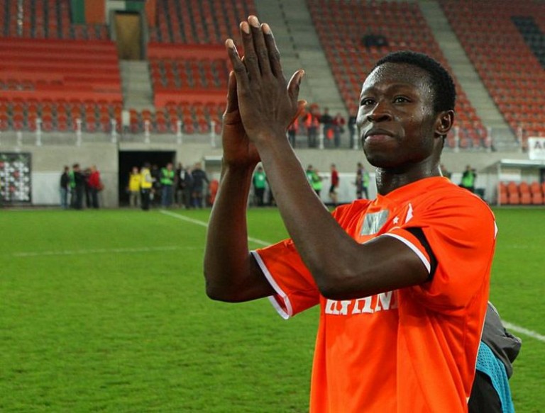 Zamieszanie wokół piłkarzy z Afryki