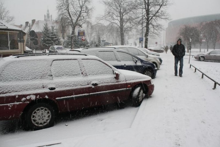Zima to sprawdzian dla kierowców