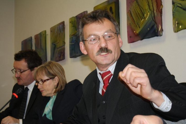 Prezydent grozi radnym prokuraturą
