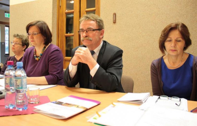 Jeden podatek znieśli, drugi zostawili