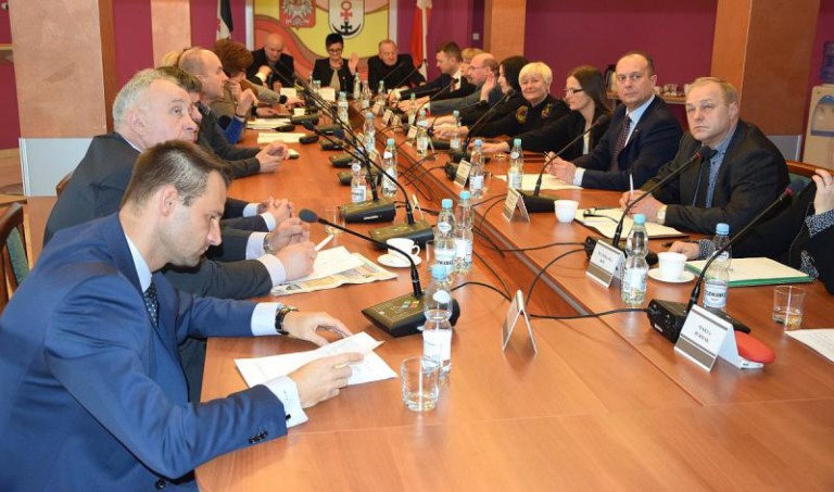 Powiat zaciągnie kredyt na inwestycje