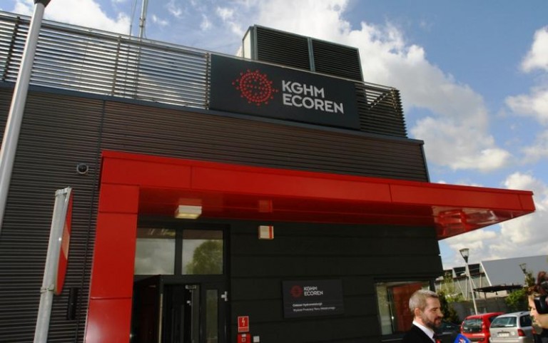 Ecoren znika po 7 latach