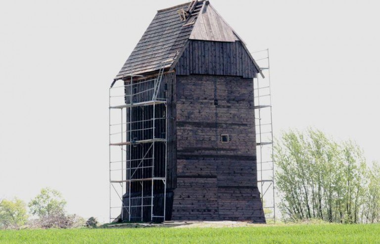 Wiatrak ozdobą gminy