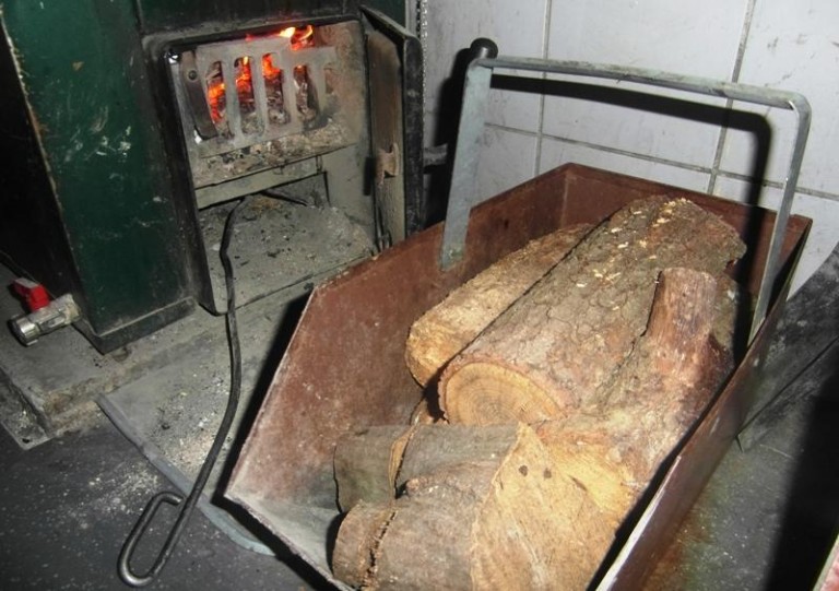 Stare piece trują nam powietrze