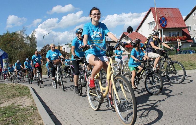 Morze rowerów na lubińskich ulicach