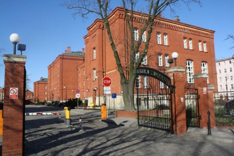 Studentki w ciąży mają pod górkę
