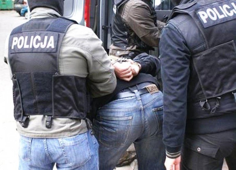 Na Kresowej znaleźli narkotyki za 100 tys. zł