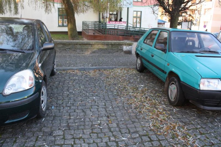 Kierowcy apelują o kulturę parkowania