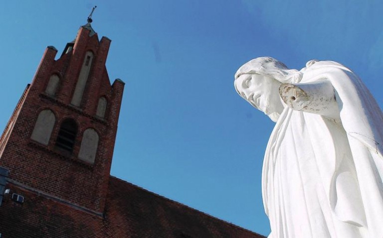 Jezus znowu stracił rękę