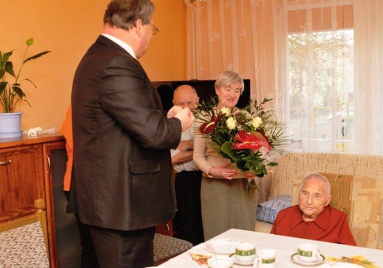 Życzyli jej 200 lat!