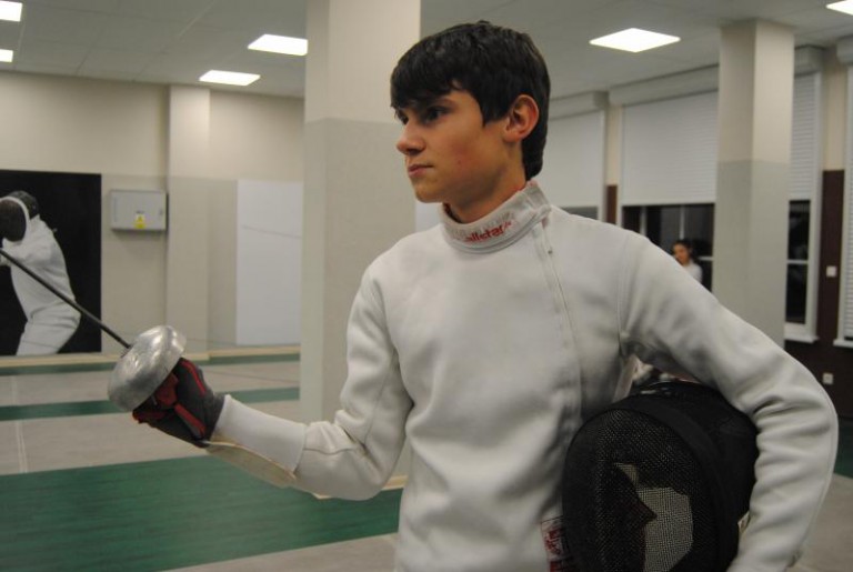 Szpadzista rusza w świat